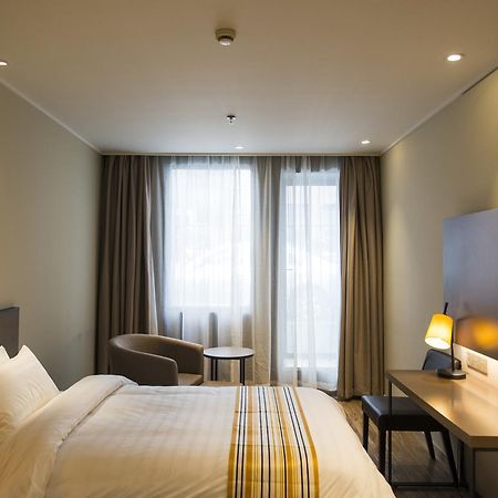 Home Inn Plus Shanghai Zhangjiang Park Luaran gambar