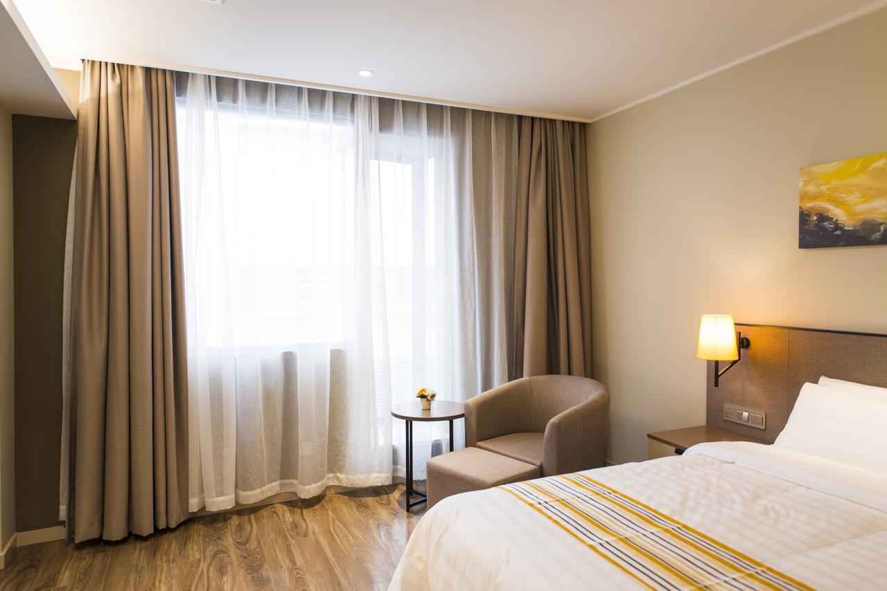 Home Inn Plus Shanghai Zhangjiang Park Luaran gambar
