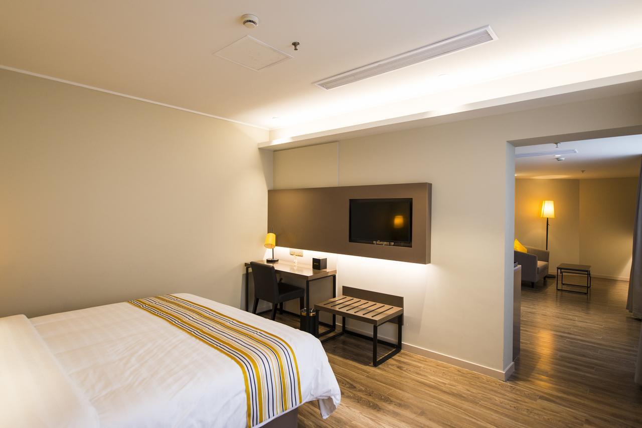 Home Inn Plus Shanghai Zhangjiang Park Luaran gambar
